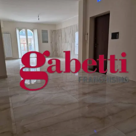 Image 2 - Via Roma, 81047 Marcianise CE, Italy - Apartment for rent