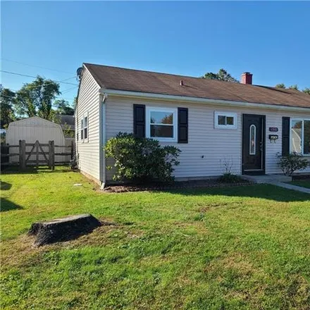 Rent this 3 bed house on 1510 Callone Avenue in Bethlehem, PA 18017