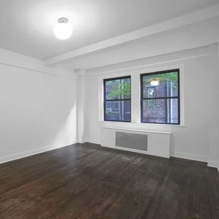 Rent this studio house on 253 West 72nd Street in New York, NY 10023