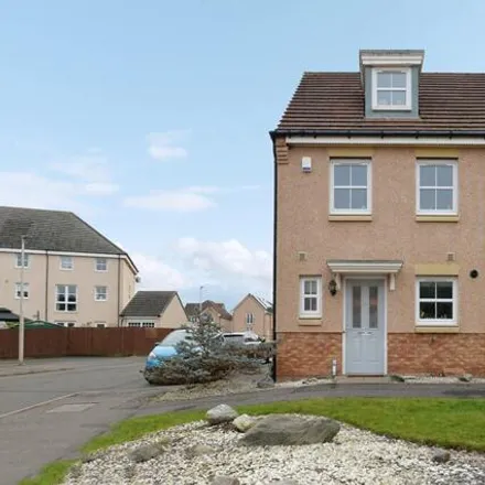 Buy this 3 bed townhouse on Wallace Crescent in Wallyford, EH21 8DD