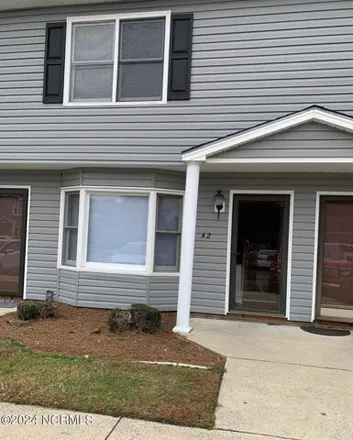 Rent this 2 bed townhouse on 272 Haven Drive in Belvedere, Greenville
