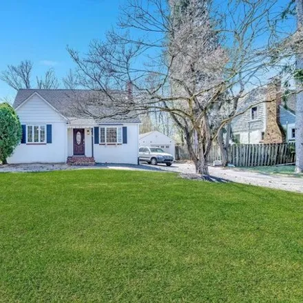 Rent this 4 bed house on 18 Cranbury Road in Princeton Junction, West Windsor