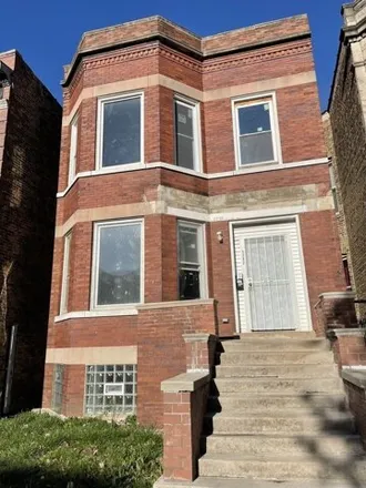 Buy this 9 bed house on 5752 South Sangamon Street in Chicago, IL 60621