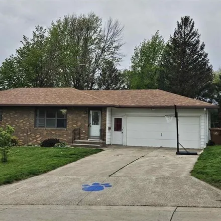Buy this 3 bed house on 1501 Olive Street in Carroll, IA 51401