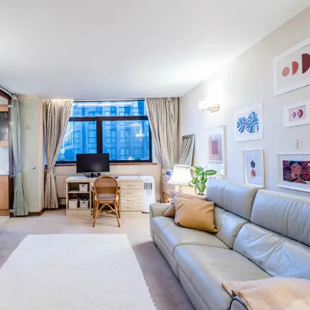 Image 3 - Christchurch House, Palmer Street, Westminster, London, SW1H 0PX, United Kingdom - Apartment for sale