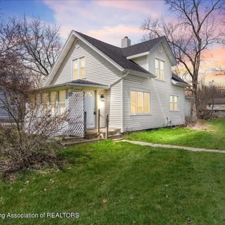 Buy this 4 bed house on 771 Willoughby Road in Lansing, MI 48911