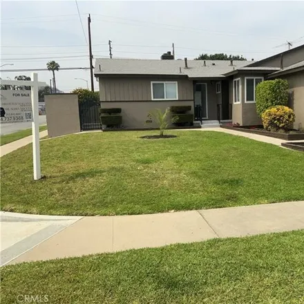 Buy this 3 bed house on 2371 Oakland Dr in California, 90631