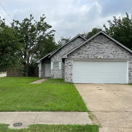 Rent this 3 bed house on Chiesa Road in Dalrock, Rowlett