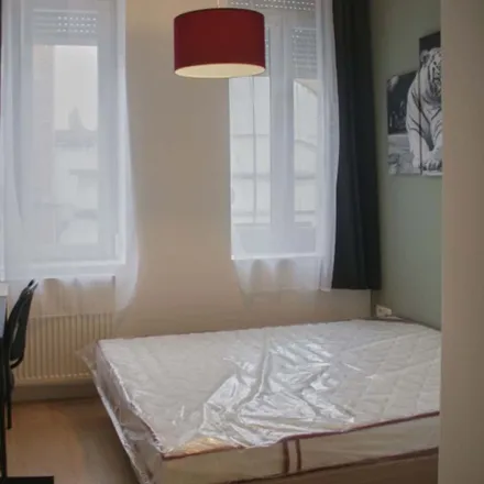 Rent this 5 bed room on 16 Rue de Loos in 59037 Lille, France
