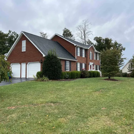 Image 2 - 1545 Diana Drive, Christiansburg, VA 24073, USA - House for sale