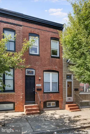 Image 3 - 106 South Conkling Street, Baltimore, MD 21224, USA - Townhouse for sale