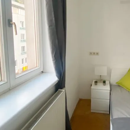 Rent this 3 bed room on Wällischgasse 4 in 1030 Vienna, Austria