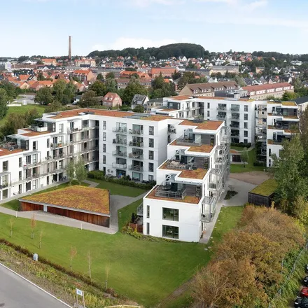 Rent this 3 bed apartment on Stigsborg Brygge 40 in 9400 Nørresundby, Denmark