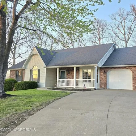 Buy this 3 bed house on 1993 Pilgrim Court in Jefferson City, MO 65109