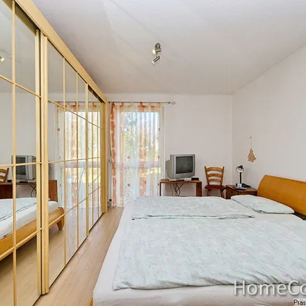 Rent this 3 bed apartment on Elbruchstraße 10 in 40589 Dusseldorf, Germany