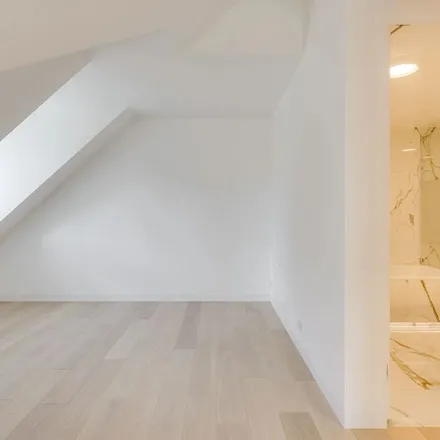 Rent this 4 bed apartment on Nymphenburger Straße 94 in 80636 Munich, Germany