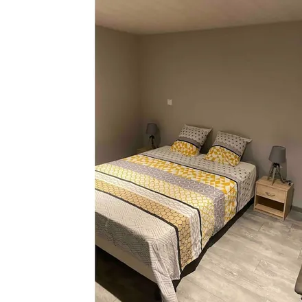 Rent this 2 bed apartment on 39460 Foncine-le-Haut