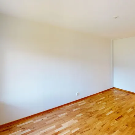 Rent this 3 bed apartment on Fogdegatan 25 in 586 47 Linköping, Sweden