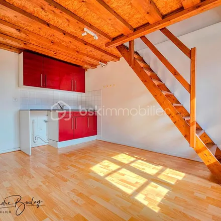 Rent this 1 bed apartment on 2 Rue Félix Desnoyers in 45170 Neuville-aux-Bois, France