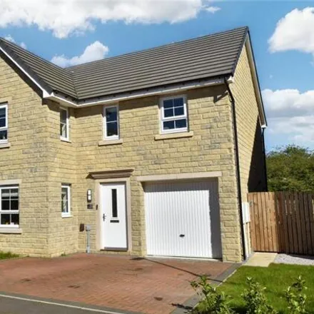 Buy this 4 bed house on unnamed road in East Ardsley, WF3 2GJ
