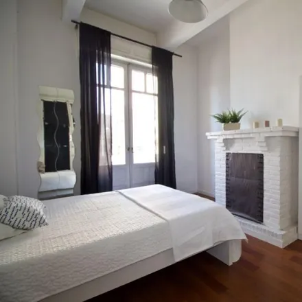 Rent this 5 bed room on Madrid in Avenida de la Reina Victoria, 17