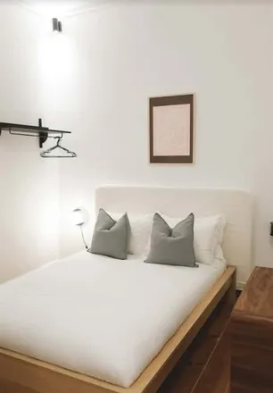 Rent this 4 bed room on Rua das Janelas Verdes 80 in 82, 1200-690 Lisbon