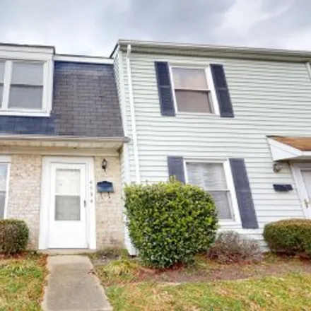 Image 1 - 4534 Greenwood Drive, Cavalier Manor, Portsmouth - Apartment for sale