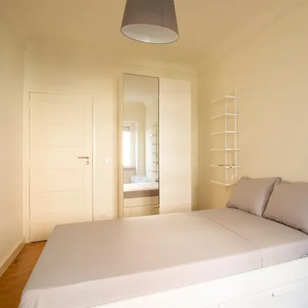 Rent this 5 bed room on Avenida de Roma 3 in 1000-302 Lisbon, Portugal