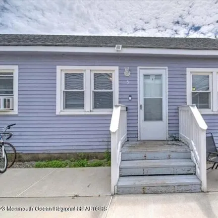 Rent this 2 bed house on 7-Eleven in M Street, Seaside Park