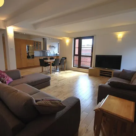Rent this 3 bed townhouse on Tuscany House in 19 Dickinson Street, Manchester