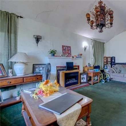 Image 3 - 601 Keenan Ave, Los Angeles, California, 90022 - House for sale