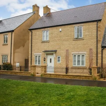 Buy this 4 bed house on Summers Way in Moreton-in-Marsh, GL56 0GB