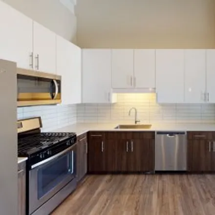 Rent this 1 bed apartment on #503,4525 North Kenmore Avenue in Uptown, Chicago