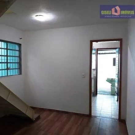 Rent this 2 bed house on Rua Leonilda Morgenti Fornari in Assunção, São Bernardo do Campo - SP