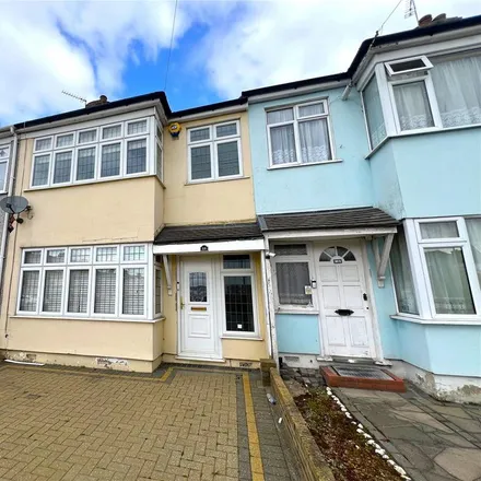 Rent this 3 bed townhouse on Hulse Avenue in London, RM7 8NR