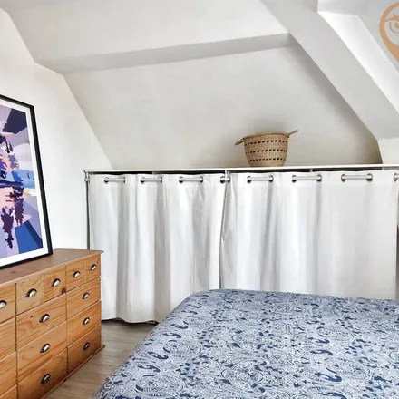 Rent this 2 bed apartment on 2 Rue du Général Leclerc in 95410 Groslay, France