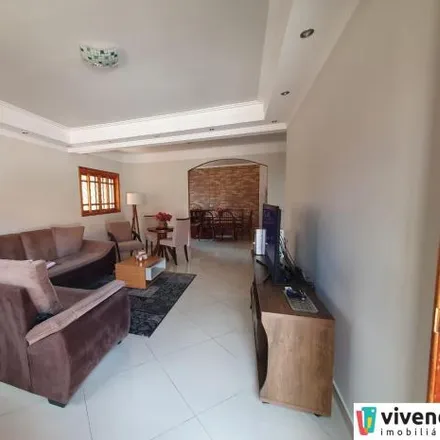 Buy this 4 bed house on Avenida Campista in Vila Galvão, Guarulhos - SP