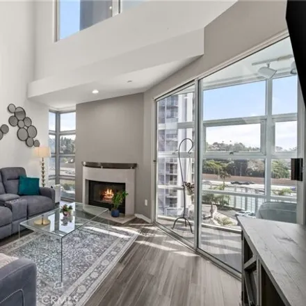 Buy this 2 bed condo on 171 North Church Lane in Los Angeles, CA 90049