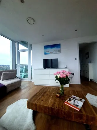 Image 2 - Maritime House, Greens End, London, SE18 6HB, United Kingdom - Apartment for rent