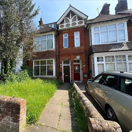 Rent this 6 bed duplex on 310 Banbury Road in Summertown, Oxford