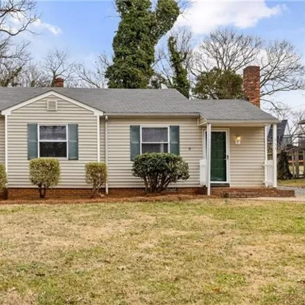 Rent this 3 bed house on 555 South Westview Drive in Winston-Salem, NC 27103