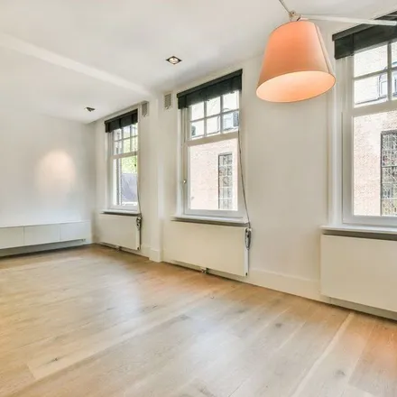 Rent this 4 bed apartment on Raphaëlplein 31 in 1077 PX Amsterdam, Netherlands