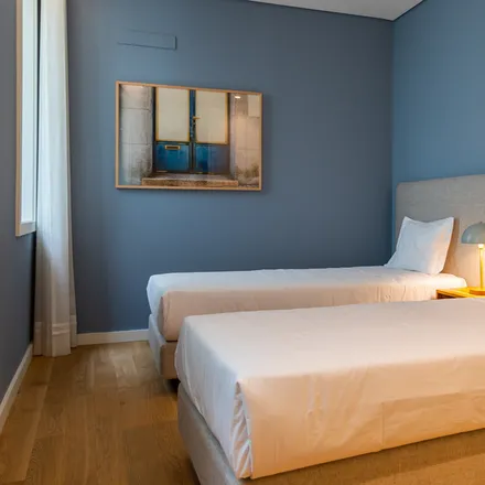 Rent this 1 bed apartment on Rua da Galeria de Paris 48 in 4050-284 Porto, Portugal