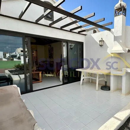 Buy this 1 bed house on Avenida Islas Canarias 18