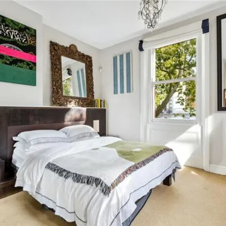 Image 9 - Cranley Mansions, 160 Gloucester Road, London, SW7 4QF, United Kingdom - Apartment for sale