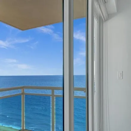 Image 5 - 3496 Galt Ocean Drive, Fort Lauderdale, FL 33308, USA - Condo for rent