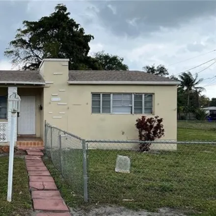 Rent this 1 bed house on 1071 South 22nd Court in Hollywood, FL 33020