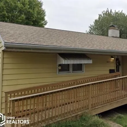 Buy this 3 bed house on 786 North Garfield Avenue in Burlington, IA 52601