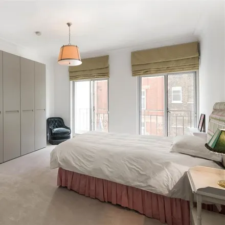 Image 7 - 15 St. James's Place, London, SW1A 1NN, United Kingdom - Apartment for rent