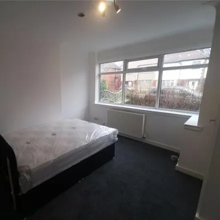 Image 3 - 33 St. Anne's Drive, Leeds, LS4 2RZ, United Kingdom - House for rent